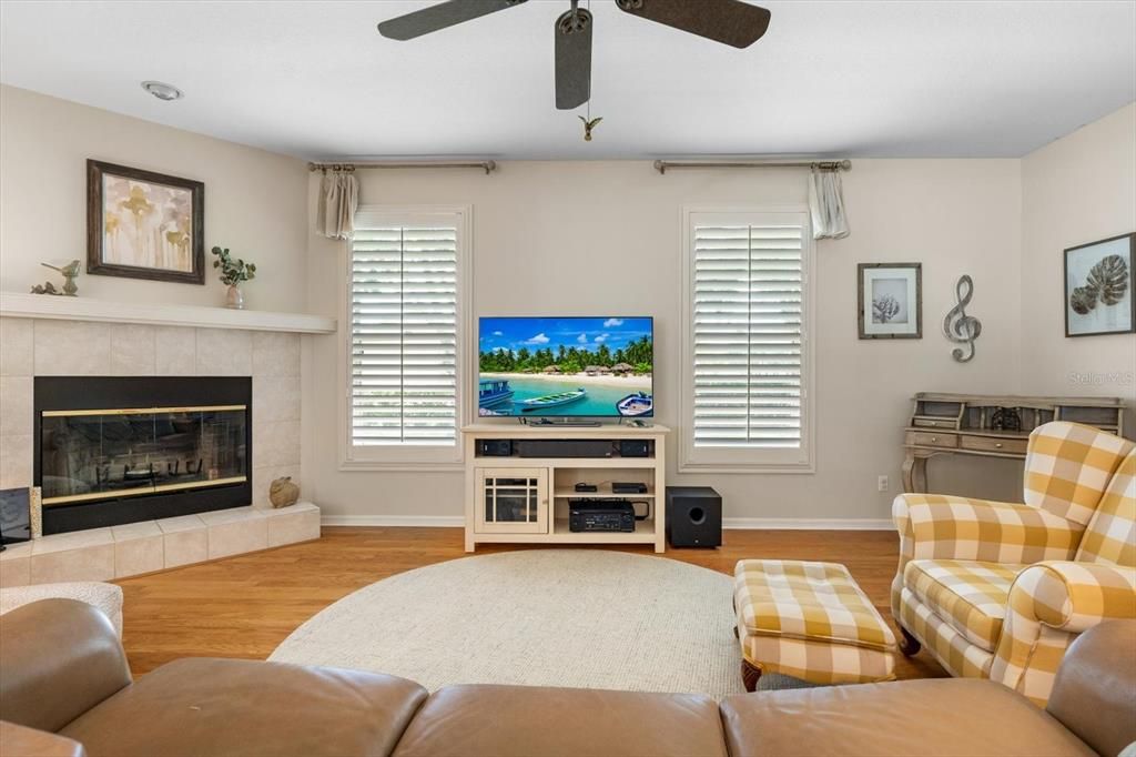 На продажу: $789,000 (3 спален, 2 ванн, 2741 Квадратных фут)