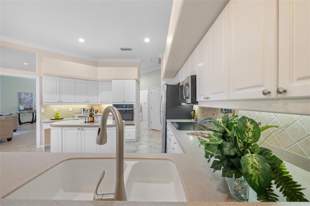 待售: $749,000 (4 贝兹, 2 浴室, 2794 平方英尺)