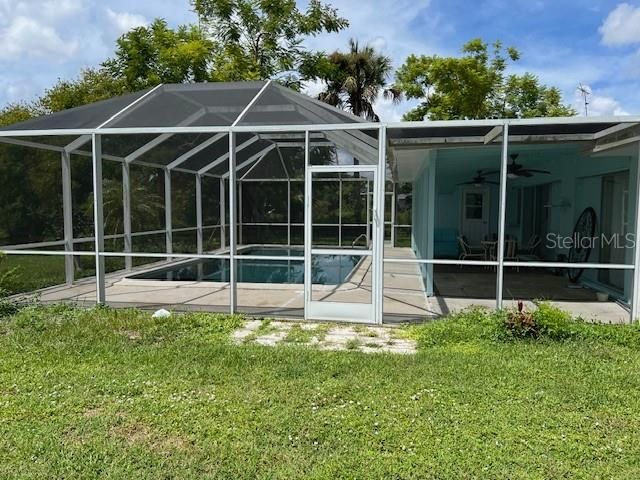 For Rent: $4,200 (3 beds, 2 baths, 1127 Square Feet)