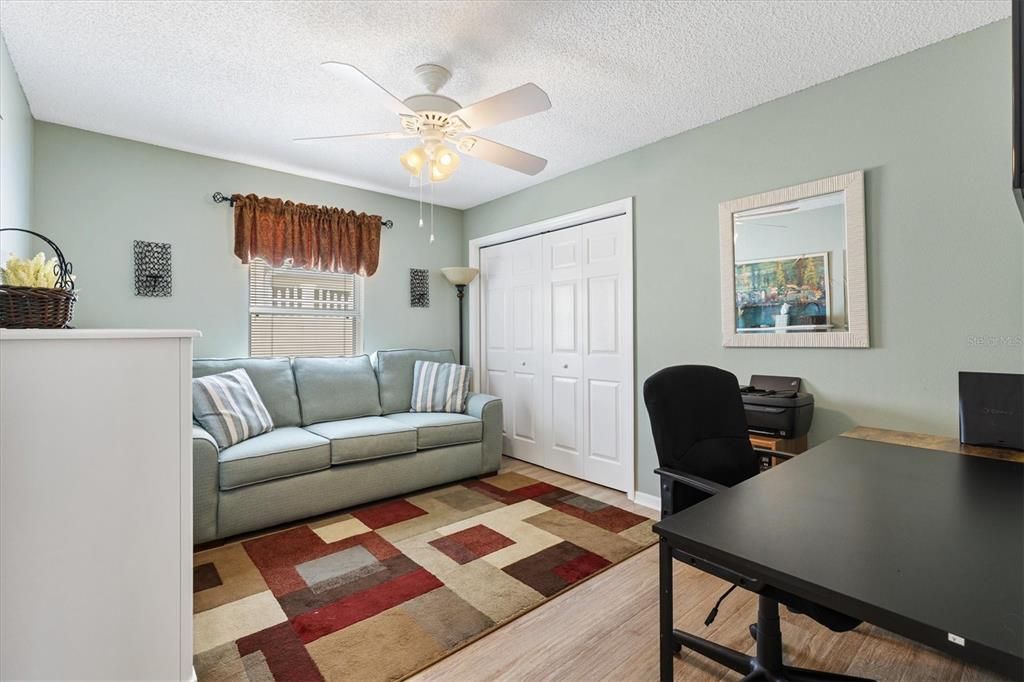 Active With Contract: $359,000 (3 beds, 2 baths, 1397 Square Feet)