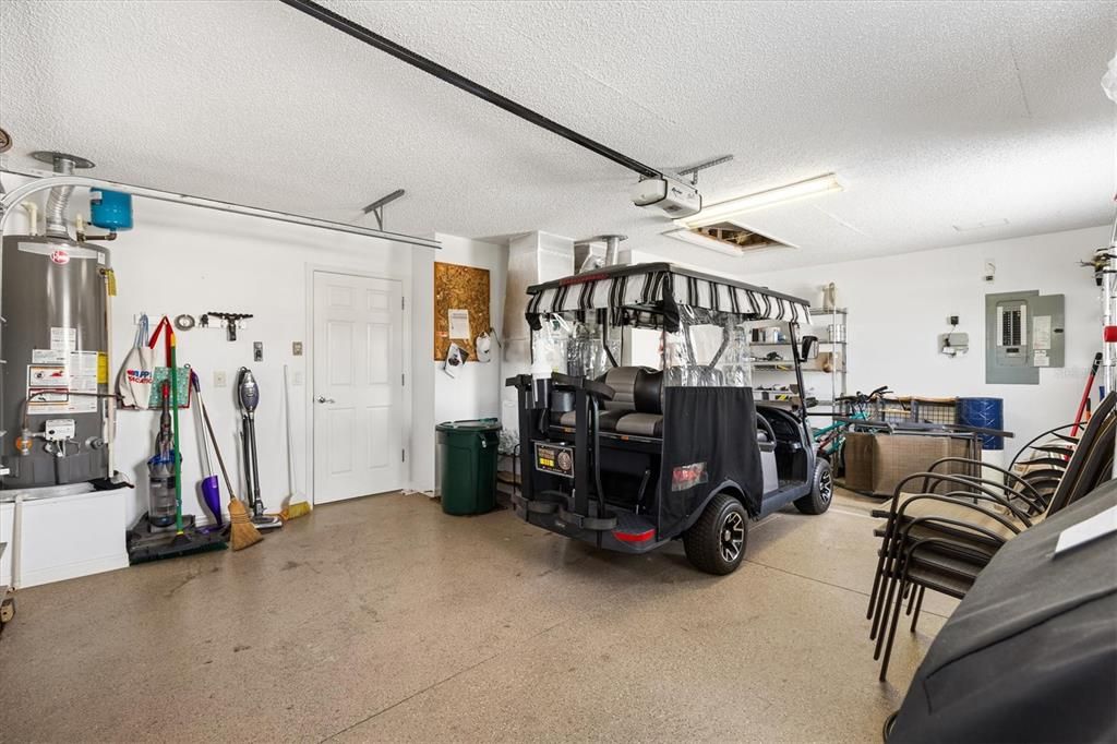 Active With Contract: $359,000 (3 beds, 2 baths, 1397 Square Feet)