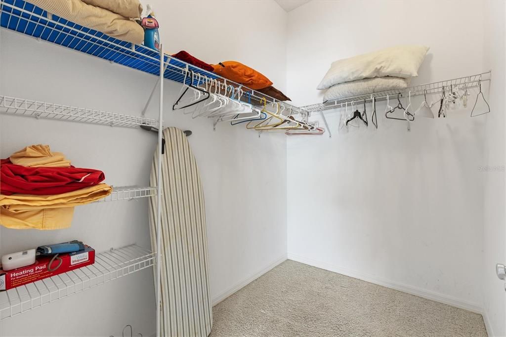 Active With Contract: $359,000 (3 beds, 2 baths, 1397 Square Feet)