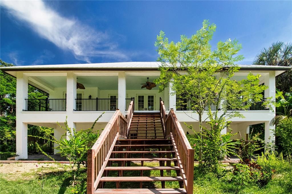 For Sale: $990,000 (4 beds, 3 baths, 3615 Square Feet)