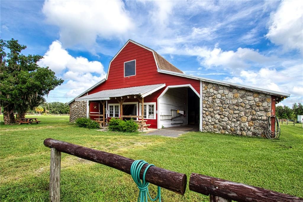 For Sale: $990,000 (4 beds, 3 baths, 3615 Square Feet)