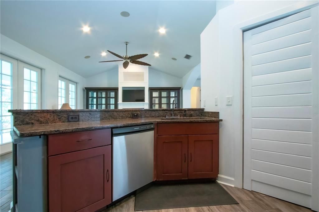 For Sale: $990,000 (4 beds, 3 baths, 3615 Square Feet)