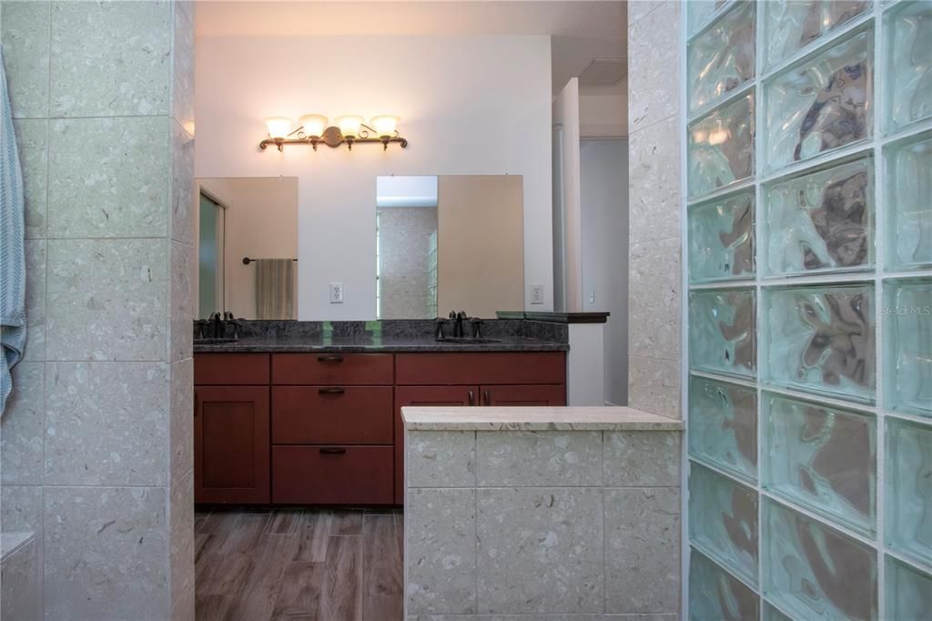 For Sale: $990,000 (4 beds, 3 baths, 3615 Square Feet)