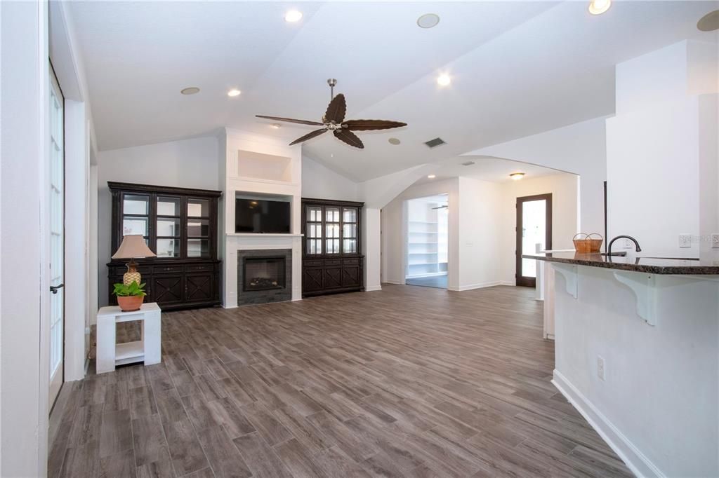 For Sale: $990,000 (4 beds, 3 baths, 3615 Square Feet)