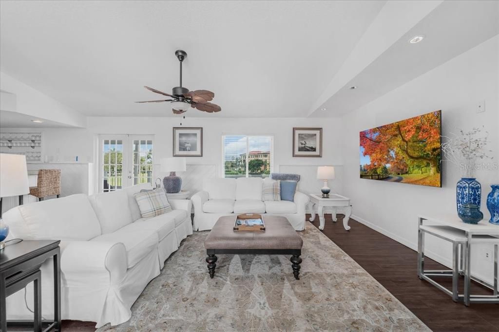 For Rent: $3,650 (4 beds, 5 baths, 3008 Square Feet)