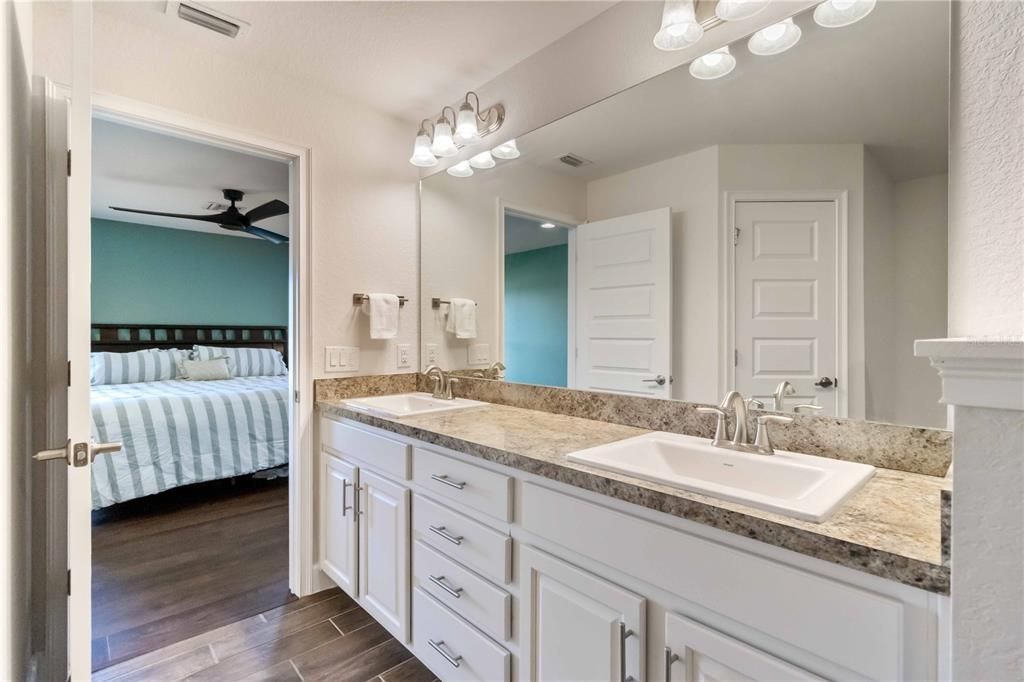 На продажу: $484,900 (3 спален, 2 ванн, 2139 Квадратных фут)