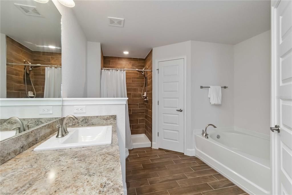 На продажу: $484,900 (3 спален, 2 ванн, 2139 Квадратных фут)