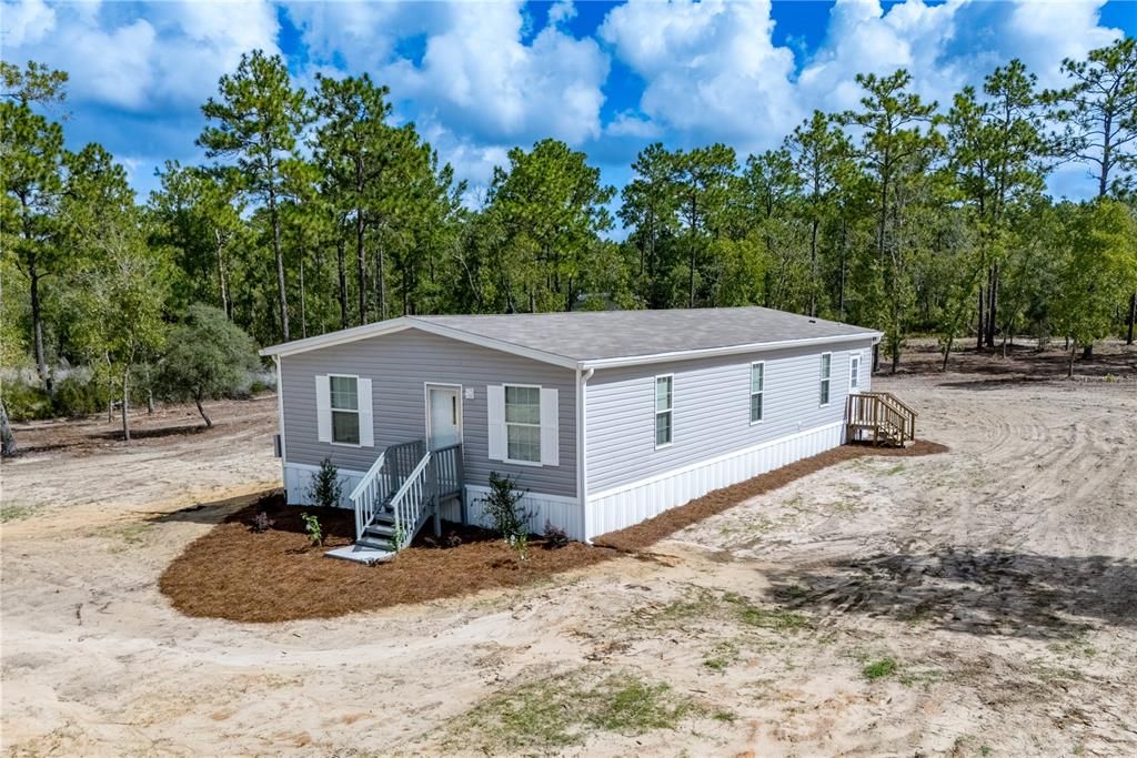 Недавно продано: $299,000 (3 спален, 2 ванн, 1456 Квадратных фут)