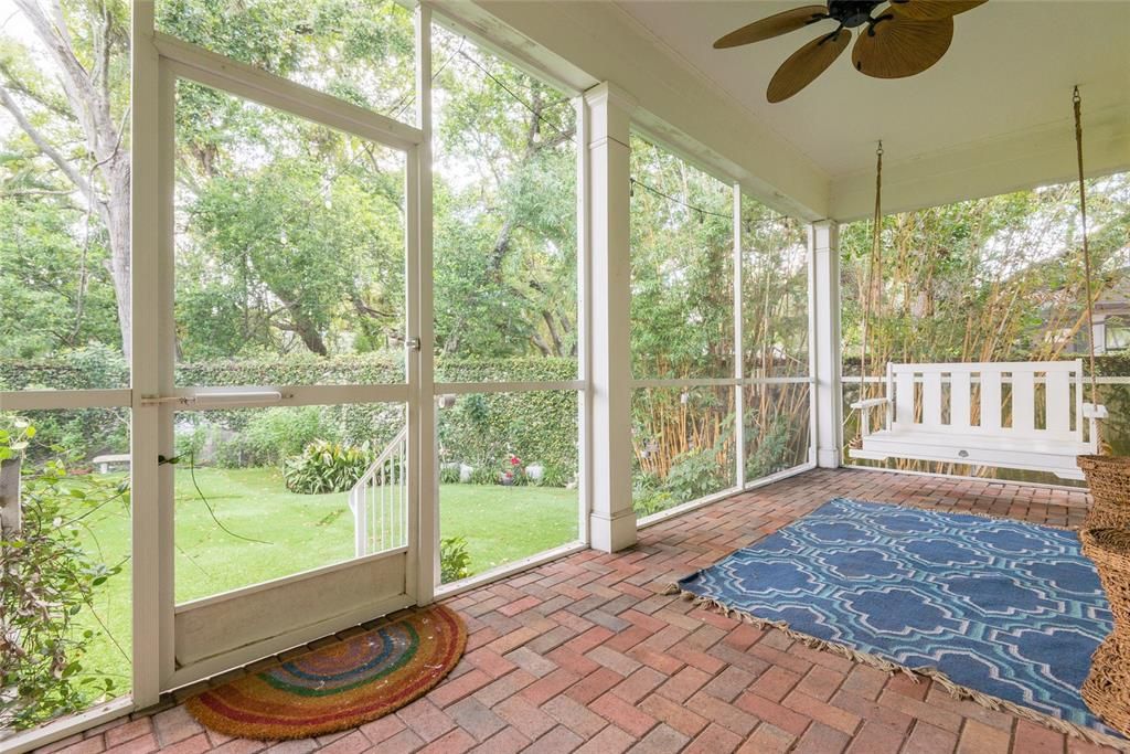 Active With Contract: $6,250 (4 beds, 3 baths, 3251 Square Feet)