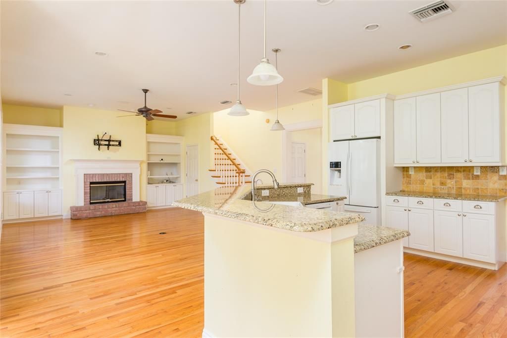 Active With Contract: $6,250 (4 beds, 3 baths, 3251 Square Feet)