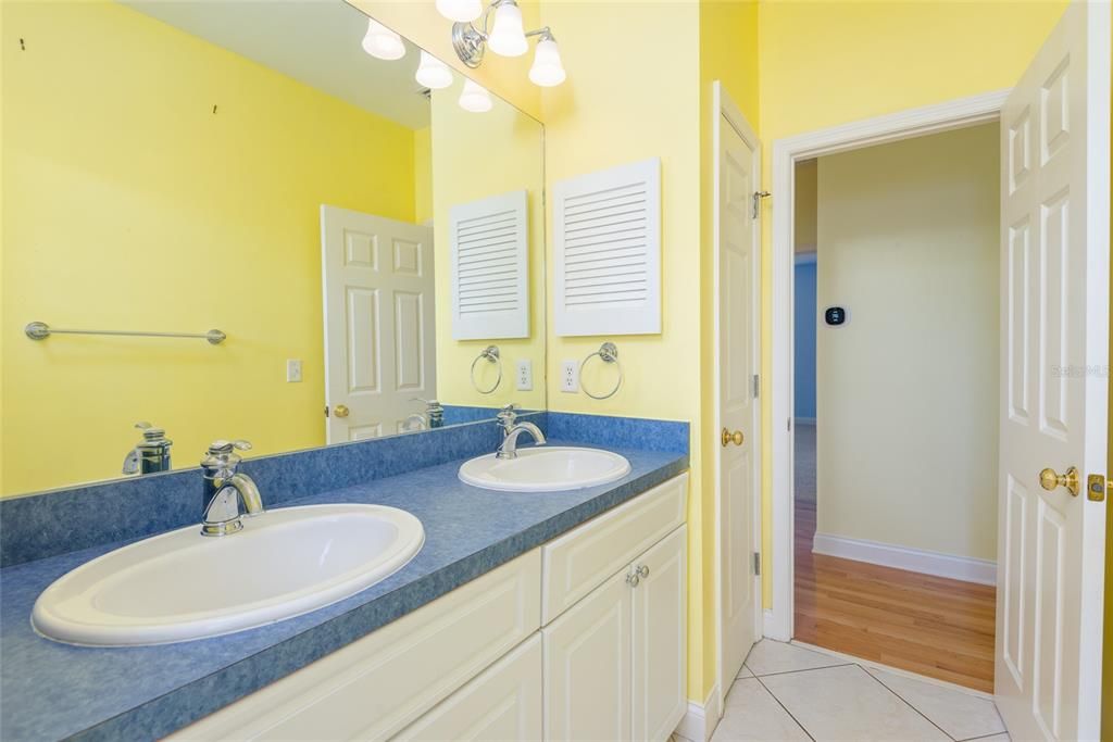 Active With Contract: $6,250 (4 beds, 3 baths, 3251 Square Feet)