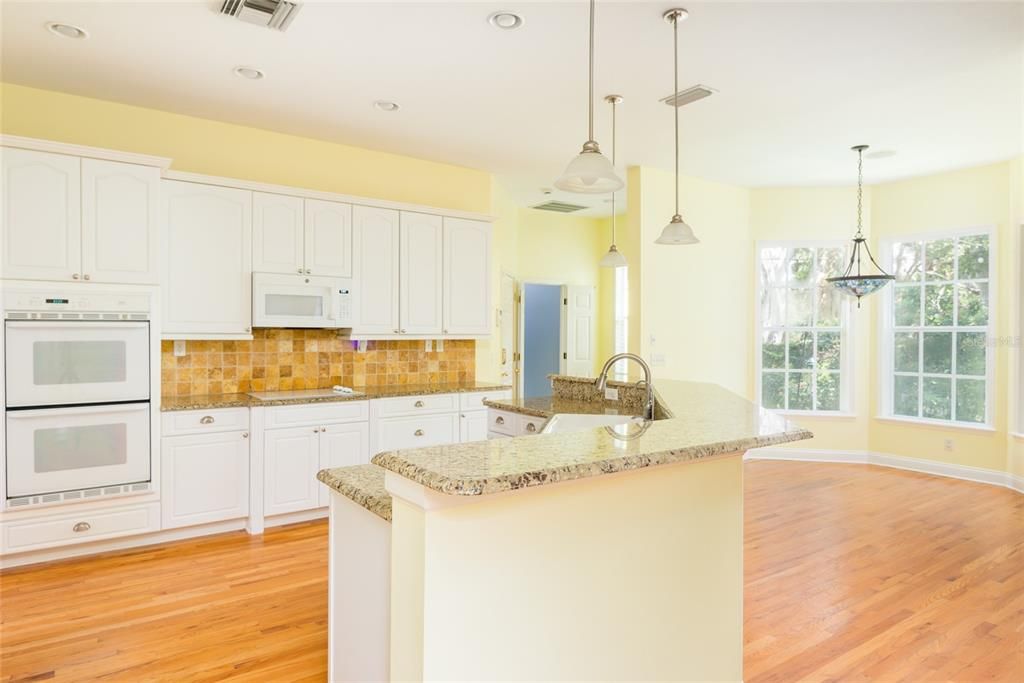 Active With Contract: $6,250 (4 beds, 3 baths, 3251 Square Feet)