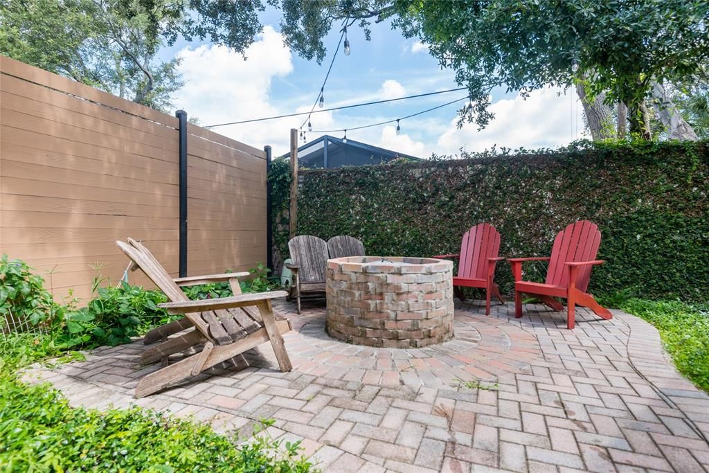 Active With Contract: $6,250 (4 beds, 3 baths, 3251 Square Feet)