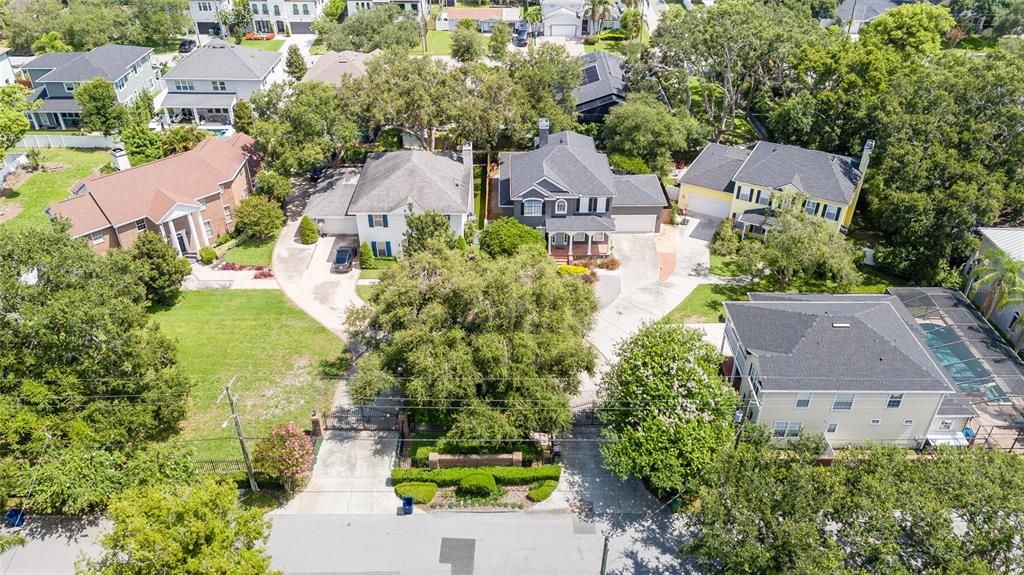 Active With Contract: $6,250 (4 beds, 3 baths, 3251 Square Feet)