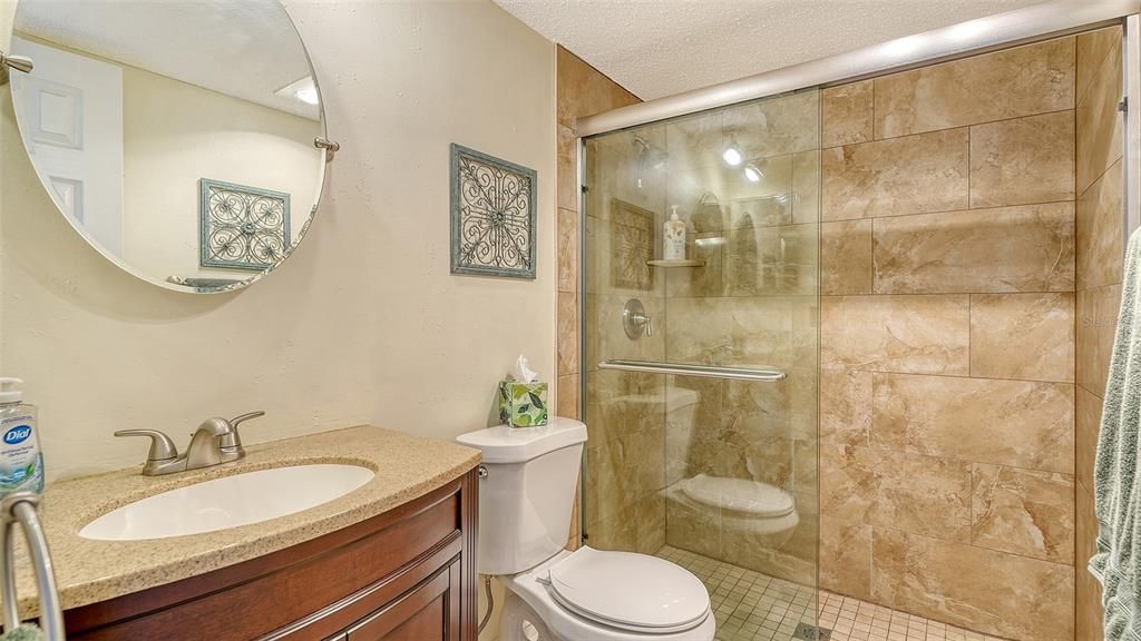 Под контрактом: $255,000 (2 спален, 2 ванн, 1118 Квадратных фут)