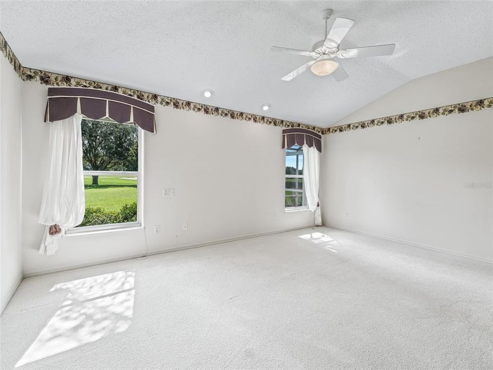 For Sale: $724,900 (3 beds, 2 baths, 2340 Square Feet)