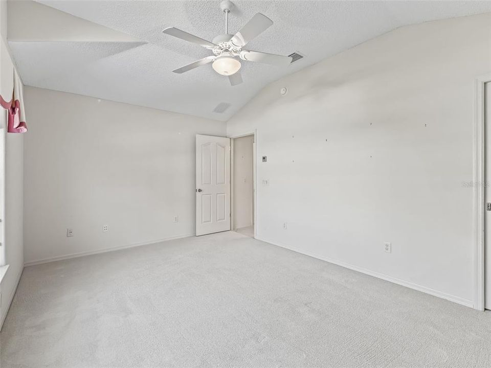 For Sale: $724,900 (3 beds, 2 baths, 2340 Square Feet)