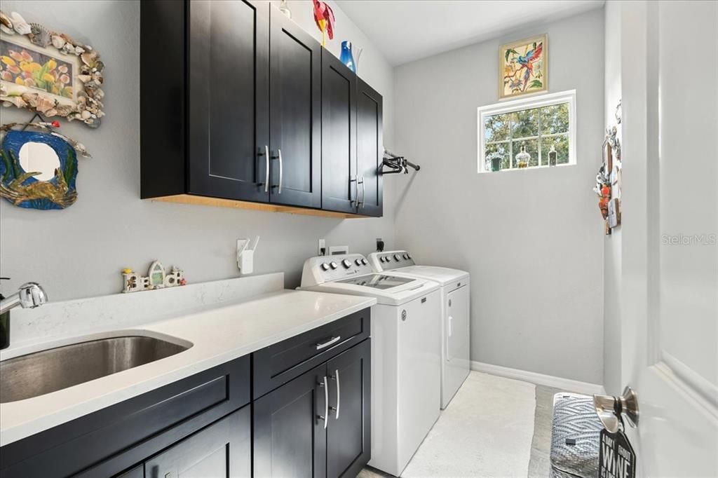 En Venta: $1,399,000 (3 camas, 3 baños, 2343 Pies cuadrados)