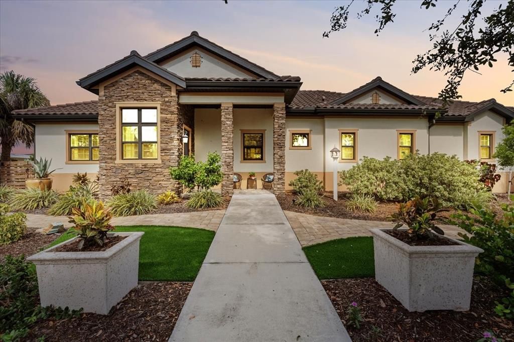 En Venta: $1,399,000 (3 camas, 3 baños, 2343 Pies cuadrados)