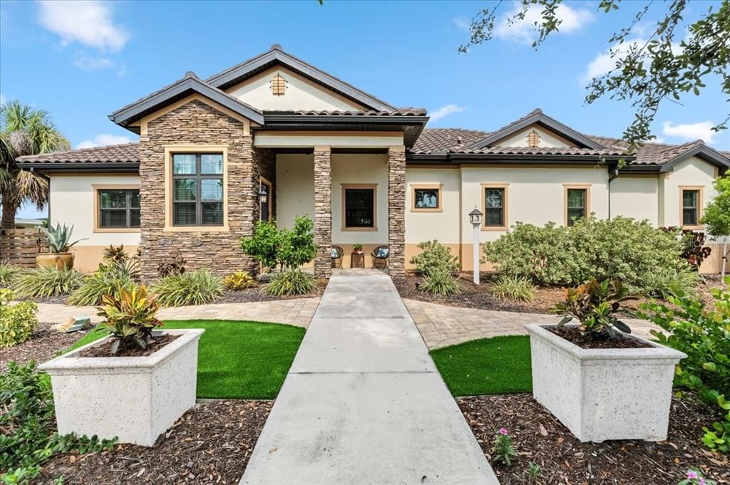 En Venta: $1,399,000 (3 camas, 3 baños, 2343 Pies cuadrados)