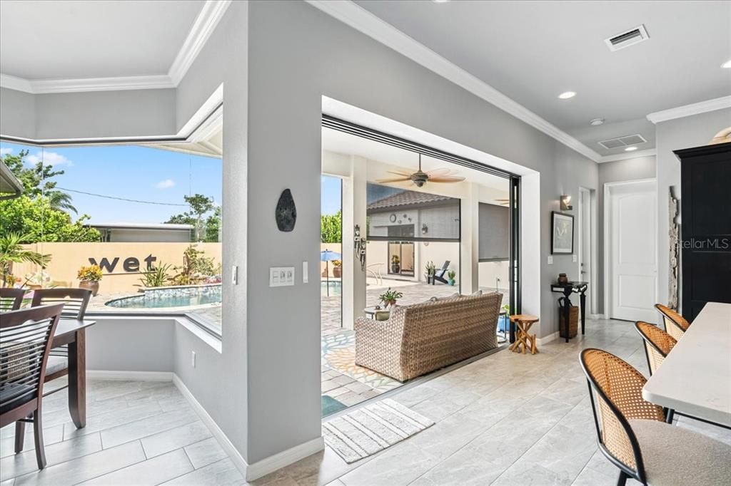 En Venta: $1,399,000 (3 camas, 3 baños, 2343 Pies cuadrados)