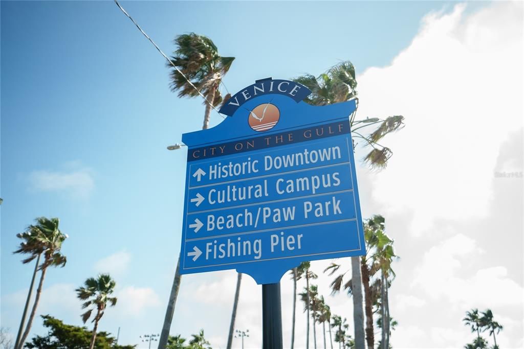 En Venta: $1,399,000 (3 camas, 3 baños, 2343 Pies cuadrados)