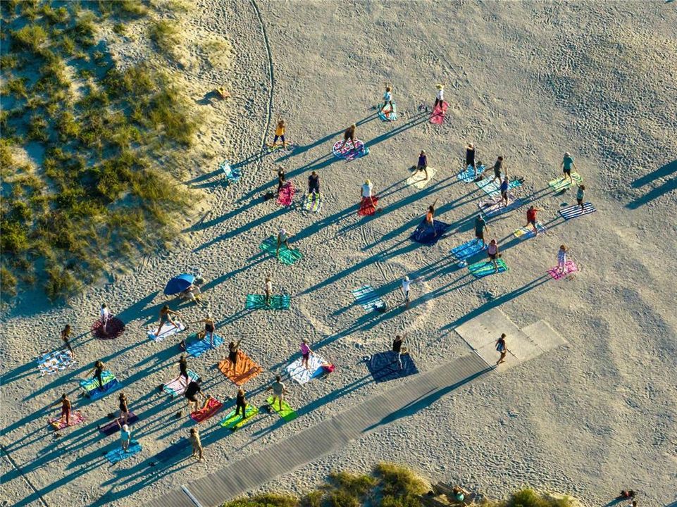 En Venta: $1,399,000 (3 camas, 3 baños, 2343 Pies cuadrados)