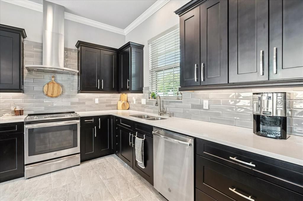 En Venta: $1,399,000 (3 camas, 3 baños, 2343 Pies cuadrados)