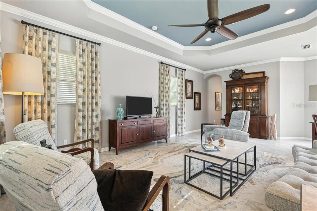 En Venta: $1,399,000 (3 camas, 3 baños, 2343 Pies cuadrados)