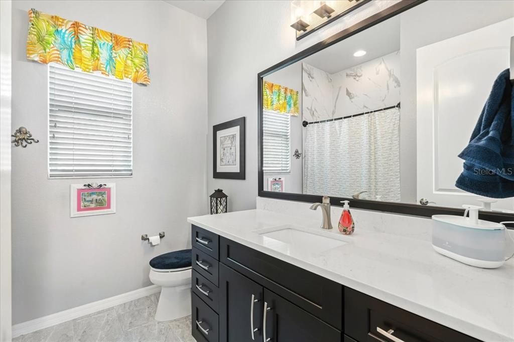 En Venta: $1,399,000 (3 camas, 3 baños, 2343 Pies cuadrados)