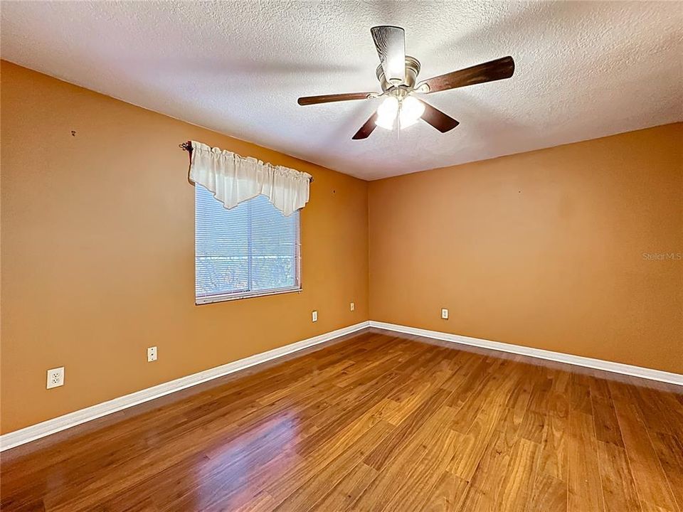 Active With Contract: $260,000 (3 beds, 2 baths, 1116 Square Feet)