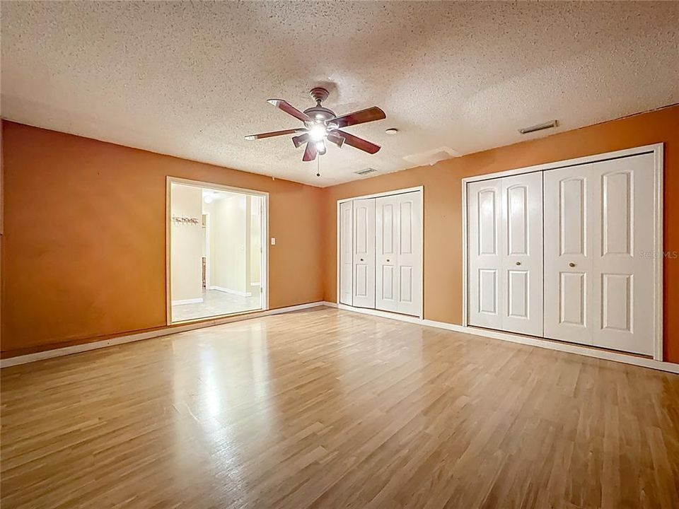 Active With Contract: $260,000 (3 beds, 2 baths, 1116 Square Feet)