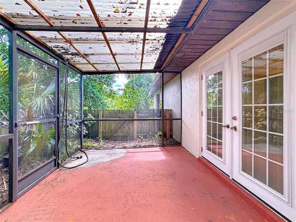 Active With Contract: $260,000 (3 beds, 2 baths, 1116 Square Feet)