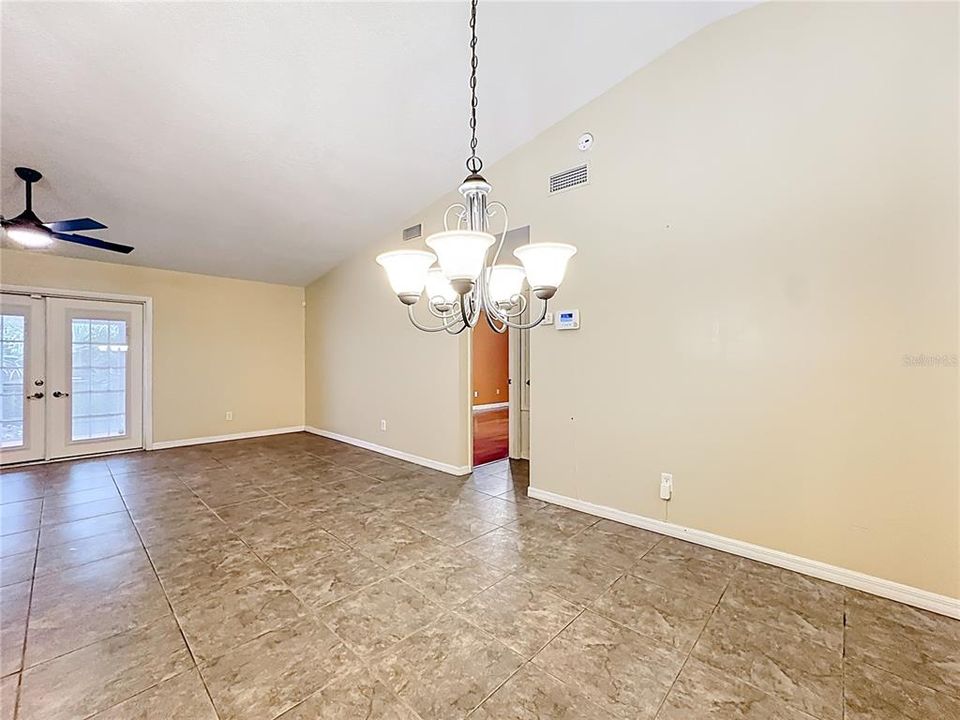 Active With Contract: $260,000 (3 beds, 2 baths, 1116 Square Feet)