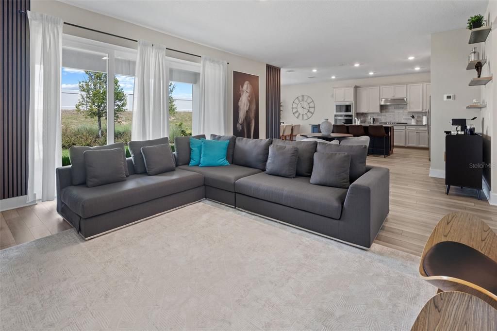 For Sale: $890,000 (5 beds, 4 baths, 3621 Square Feet)