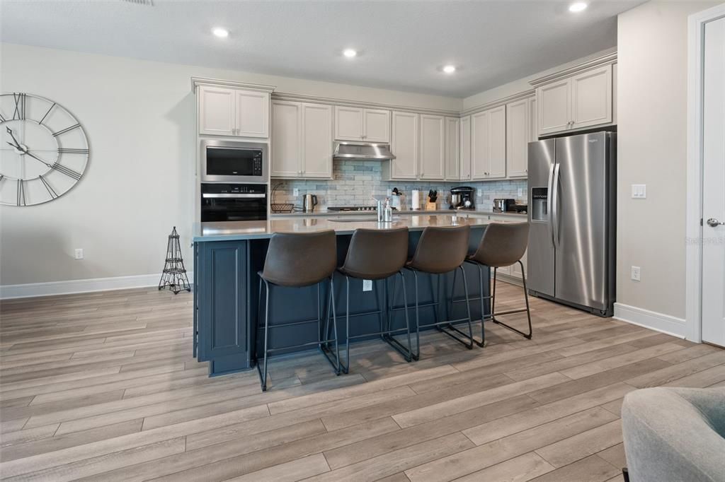 For Sale: $890,000 (5 beds, 4 baths, 3621 Square Feet)