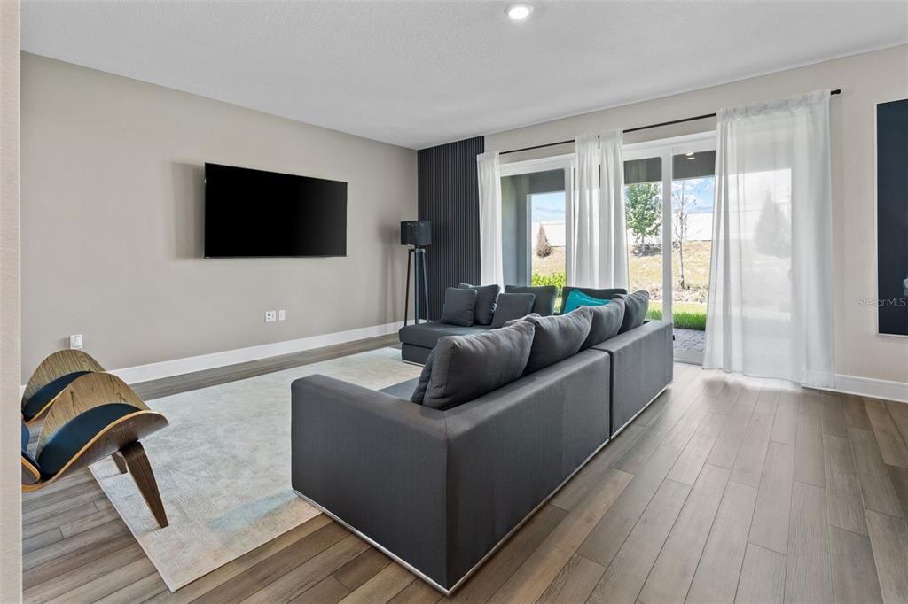 For Sale: $890,000 (5 beds, 4 baths, 3621 Square Feet)