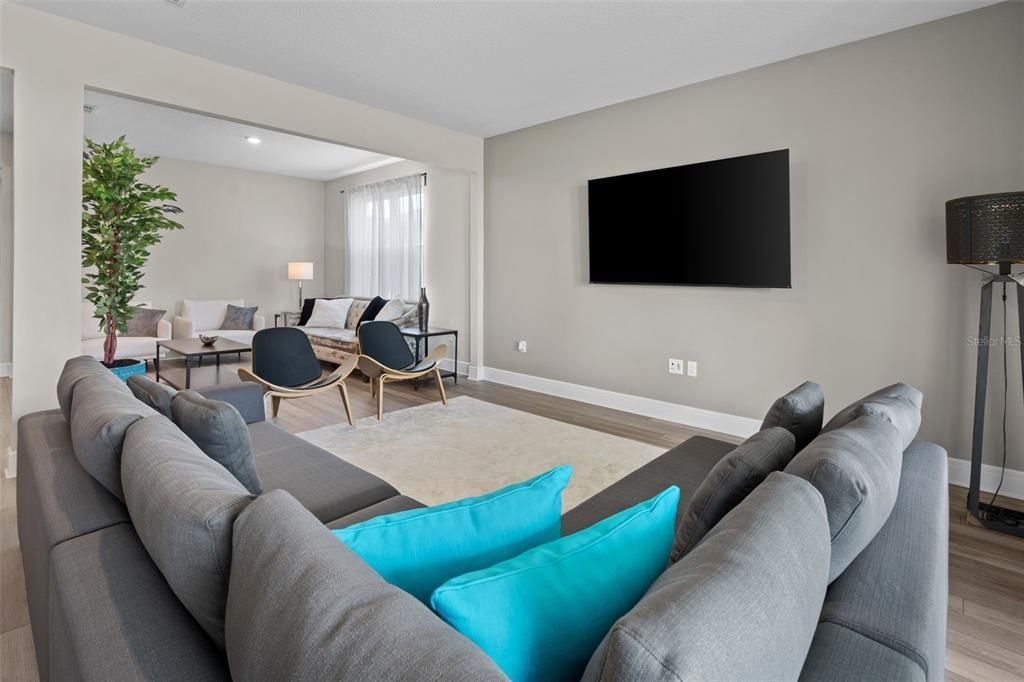 For Sale: $890,000 (5 beds, 4 baths, 3621 Square Feet)