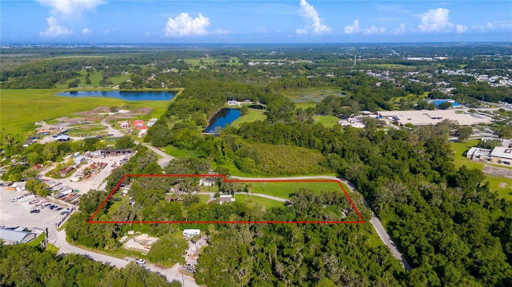 合同活跃: $650,000 (14 贝兹, 0 浴室, 4618 平方英尺)