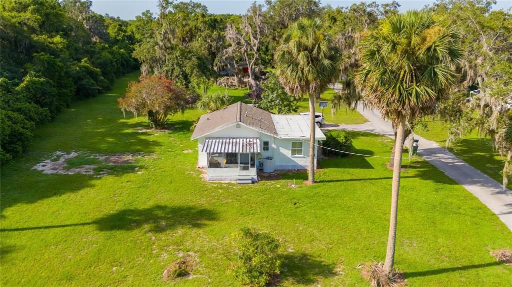 合同活跃: $650,000 (14 贝兹, 0 浴室, 4618 平方英尺)