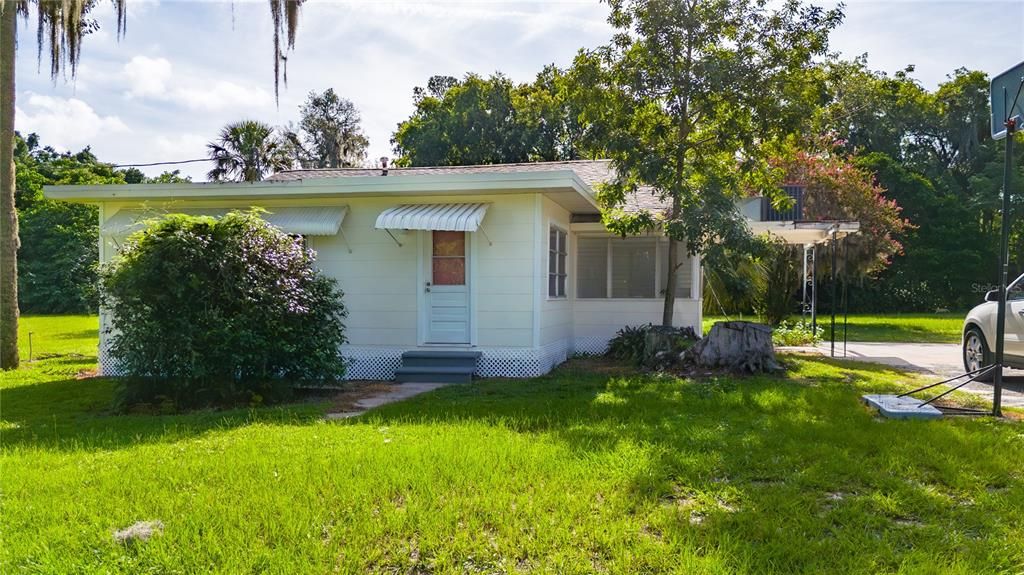 合同活跃: $650,000 (14 贝兹, 0 浴室, 4618 平方英尺)