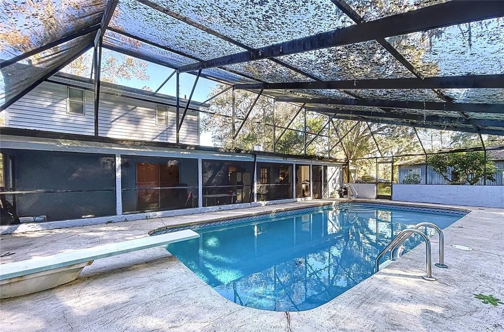 En Venta: $621,000 (4 camas, 2 baños, 2540 Pies cuadrados)