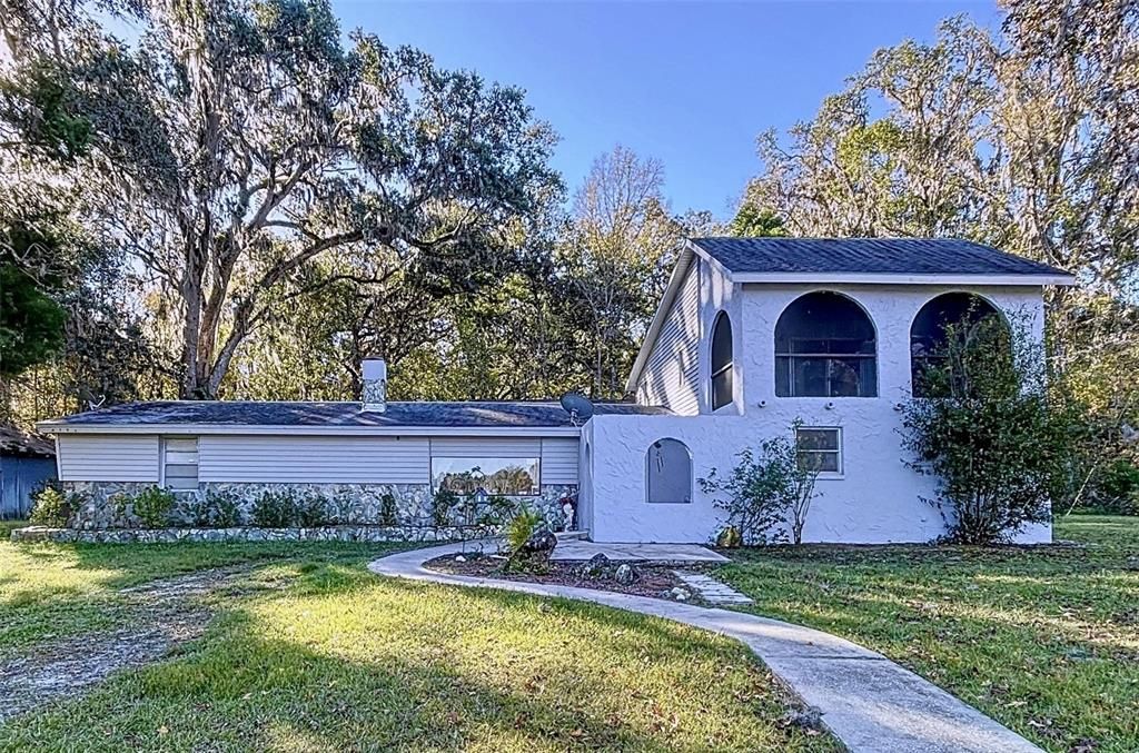 En Venta: $621,000 (4 camas, 2 baños, 2540 Pies cuadrados)