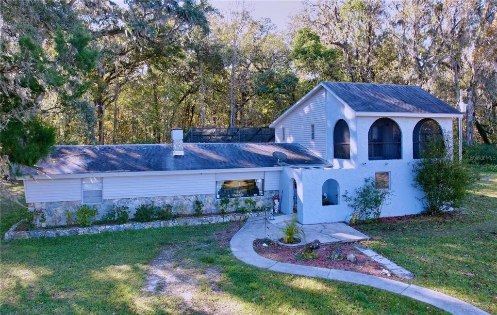 En Venta: $621,000 (4 camas, 2 baños, 2540 Pies cuadrados)