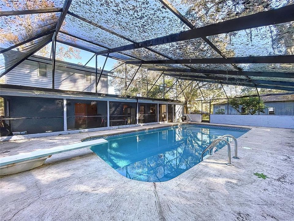 En Venta: $621,000 (4 camas, 2 baños, 2540 Pies cuadrados)