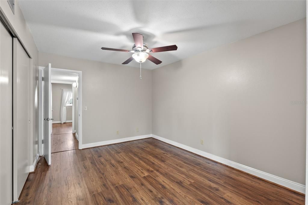 Active With Contract: $1,600 (2 beds, 2 baths, 1100 Square Feet)