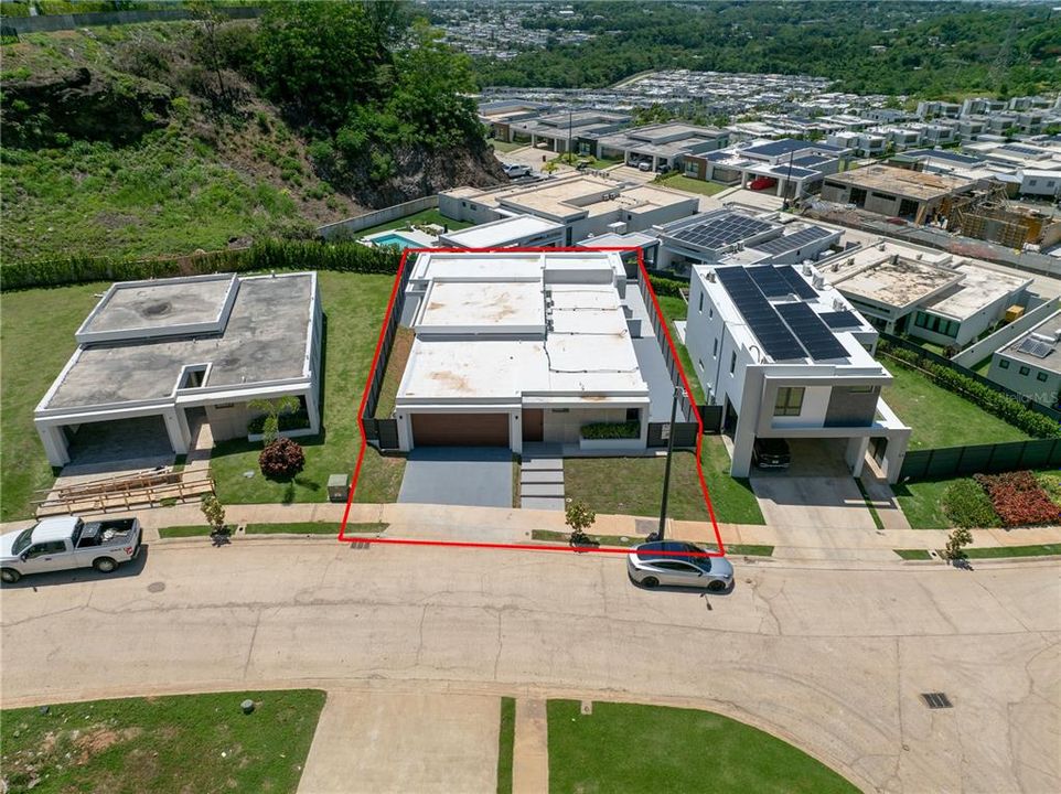 Под контрактом: $995,000 (3 спален, 2 ванн, 1800 Квадратных фут)